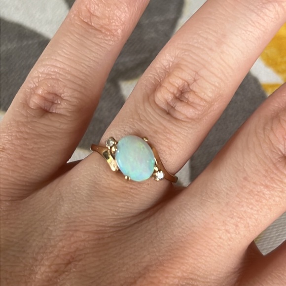 No Brand Vintage Opal Ring 14k Gold and Diamonds - Picture 4 of 5